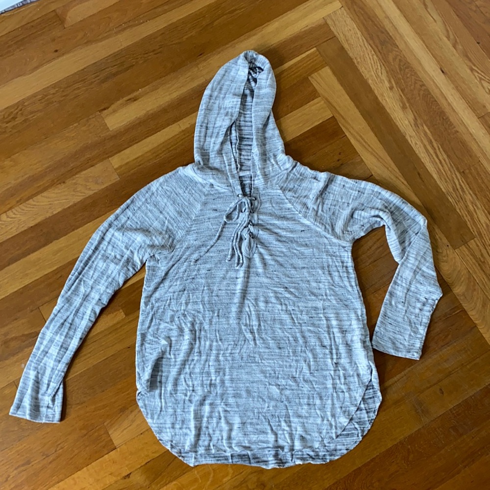 American Eagle Gray Shirt Size Large